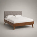 Letto matrimoniale con testiera imbottita capitonné in tessuto grigio e struttura in legno effetto noce 160 x 200 cm